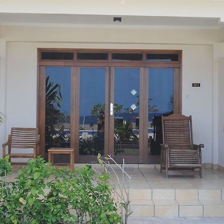 Lombok Beach Villa Mangsit Екстериор снимка
