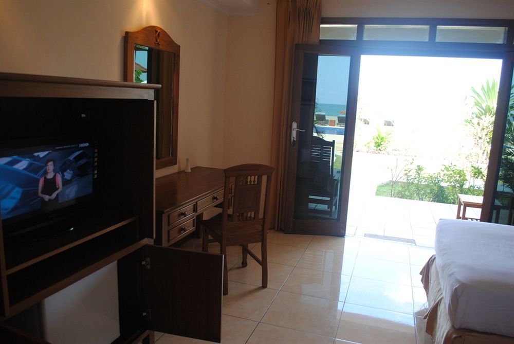 Lombok Beach Villa Mangsit Екстериор снимка